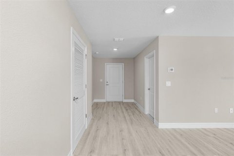 Villa ou maison à vendre à North Port, Floride: 4 chambres, 167.22 m2 № 1906636 - photo 6