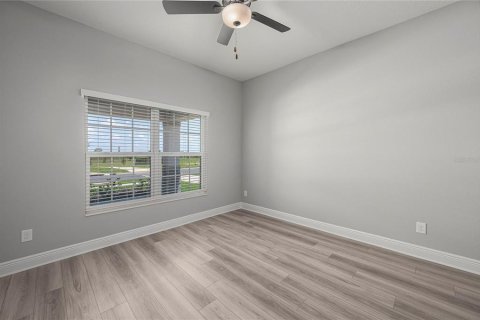 Villa ou maison à vendre à Lake Alfred, Floride: 5 chambres, 228.63 m2 № 2143317 - photo 11