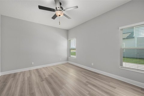Villa ou maison à vendre à Lake Alfred, Floride: 5 chambres, 228.63 m2 № 2143317 - photo 13