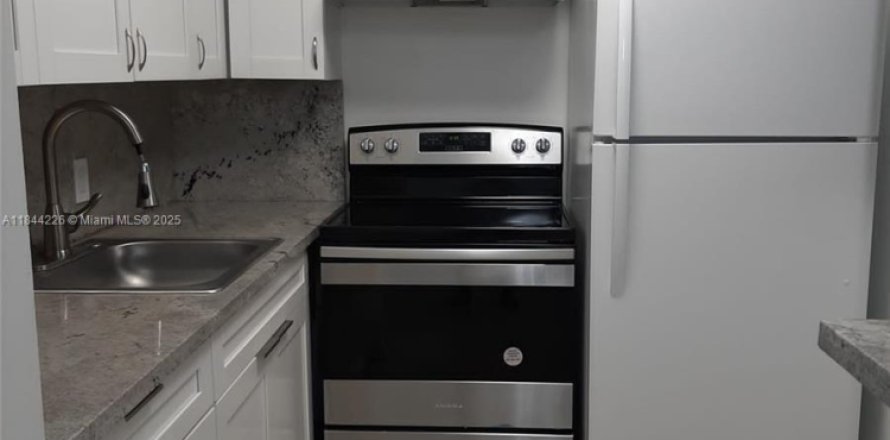 Condo à West Palm Beach, Floride, 1 chambre № 1839376