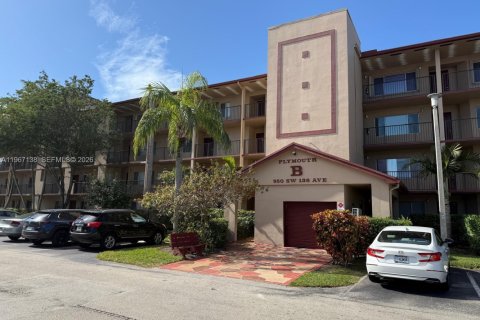 Condominio en Pembroke Pines, Florida, 2 dormitorios  № 2028461
