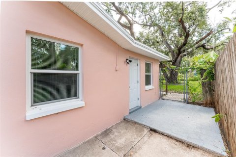 House in Tarpon Springs, Florida 2 bedrooms, 93.37 sq.m. № 1840668 - photo 27