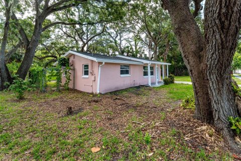 House in Tarpon Springs, Florida 2 bedrooms, 93.37 sq.m. № 1840668 - photo 24