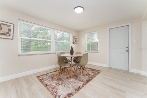 House in Tarpon Springs, Florida 2 bedrooms, 93.37 sq.m. № 1840668 - photo 18