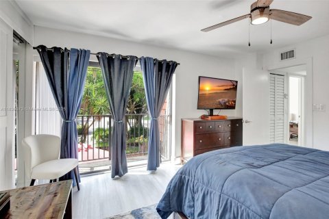 Townhouse in Plantation, Florida 2 bedrooms, 127.46 sq.m. № 1819894 - photo 26