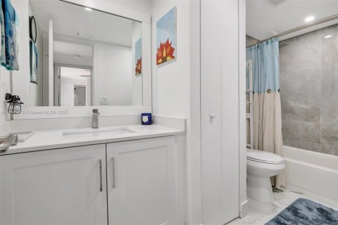 Townhouse in Plantation, Florida 2 bedrooms, 127.46 sq.m. № 1819894 - photo 29