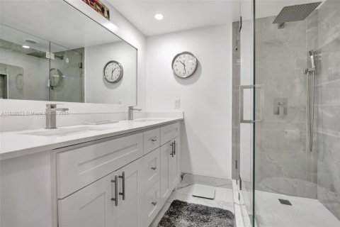 Townhouse in Plantation, Florida 2 bedrooms, 127.46 sq.m. № 1819894 - photo 28