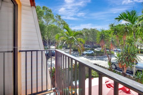 Townhouse in Plantation, Florida 2 bedrooms, 127.46 sq.m. № 1819894 - photo 30