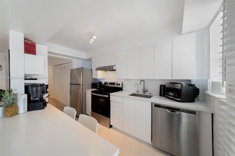 Condominio en alquiler en Miami Beach, Florida, 1 dormitorio, 71.35 m2 № 1933214 - foto 6