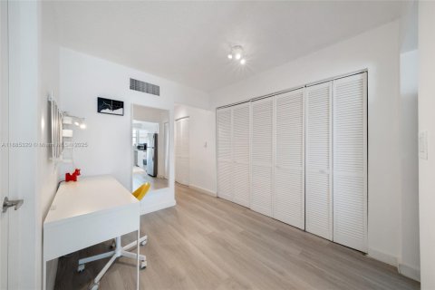 Condominio en alquiler en Miami Beach, Florida, 1 dormitorio, 71.35 m2 № 1933214 - foto 12