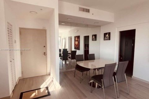 Condominio en venta en Miami Beach, Florida, 1 dormitorio, 83.61 m2 № 2012595 - foto 4