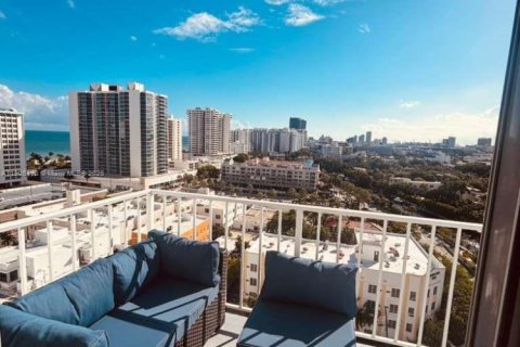 Condominio en venta en Miami Beach, Florida, 1 dormitorio, 83.61 m2 № 2012595 - foto 13