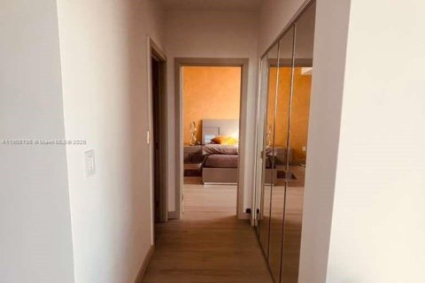 Condominio en venta en Miami Beach, Florida, 1 dormitorio, 83.61 m2 № 2012595 - foto 7