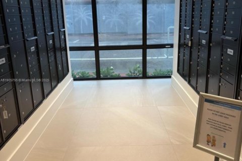 Condominio en venta en Miami Beach, Florida, 1 dormitorio, 83.61 m2 № 2012595 - foto 24
