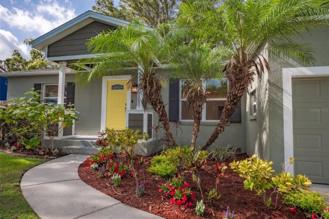Casa en venta en Orlando, Florida, 3 dormitorios, 165.18 m2 № 1778897 - foto 2