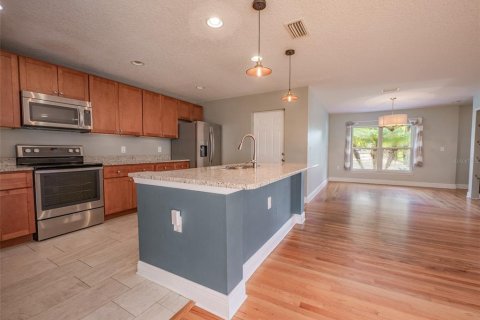 Casa en venta en Orlando, Florida, 3 dormitorios, 165.18 m2 № 1778897 - foto 7