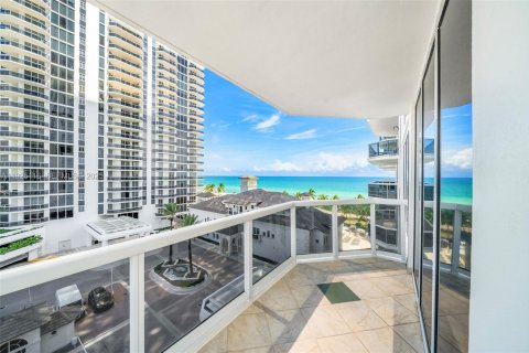 Снять в аренду кондоминиум в Майами-Бич, Флорида 2 спальни, 128.21м2, № 1984518 - фото 23