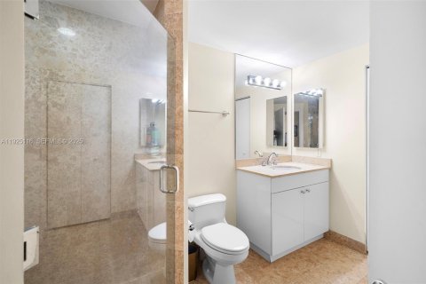 Снять в аренду кондоминиум в Майами-Бич, Флорида 2 спальни, 128.21м2, № 1984518 - фото 19