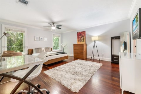 Купить виллу или дом в Пайнкрест, Флорида 5 спален, 584.08м2, № 2185718 - фото 13