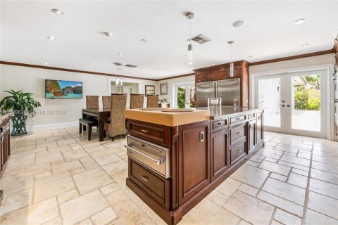 Купить виллу или дом в Пайнкрест, Флорида 5 спален, 584.08м2, № 2185718 - фото 8