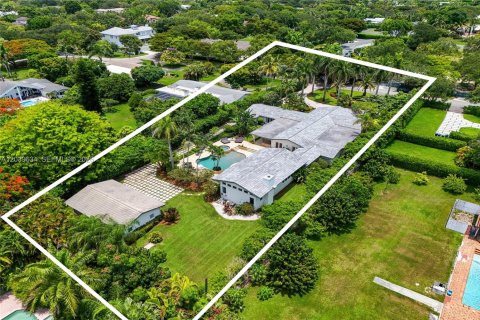 Купить виллу или дом в Пайнкрест, Флорида 5 спален, 584.08м2, № 2185718 - фото 27