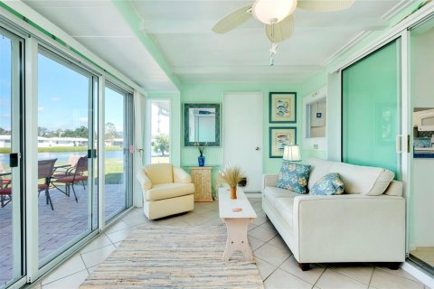 House in Venice, Florida 2 bedrooms, 97.83 sq.m. № 1615452 - photo 4