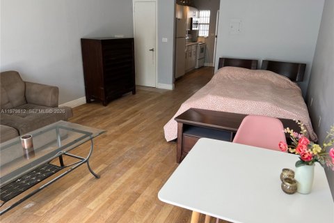 Condominio en venta en Miami Beach, Florida, 39.3 m2 № 2049169 - foto 9