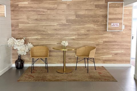 Condominio en venta en Miami Beach, Florida, 39.3 m2 № 2049169 - foto 4