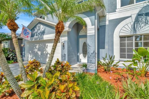 House in Oldsmar, Florida 4 bedrooms, 225.57 sq.m. № 1800295 - photo 3
