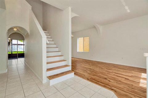 House in Oldsmar, Florida 4 bedrooms, 225.57 sq.m. № 1800295 - photo 7