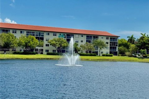 Copropriété à vendre à Pembroke Pines, Floride: 2 chambres, 110.74 m2 № 1939677 - photo 16
