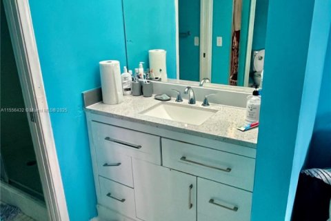 Condominio en venta en Pembroke Pines, Florida, 2 dormitorios, 110.74 m2 № 1939677 - foto 13