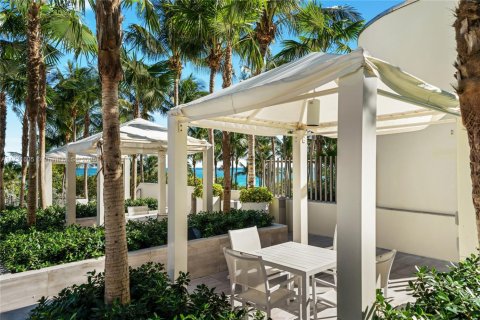 Apartamento en alquiler en Bal Harbour, Florida, 2 dormitorios, 148.55 m2 № 1937921 - foto 25