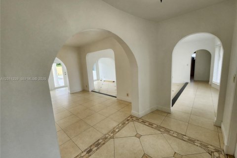 Casa en alquiler en Hollywood, Florida, 3 dormitorios, 187.48 m2 № 2074875 - foto 16