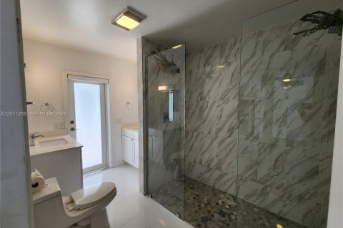 Casa en alquiler en Hollywood, Florida, 3 dormitorios, 187.48 m2 № 2074875 - foto 25