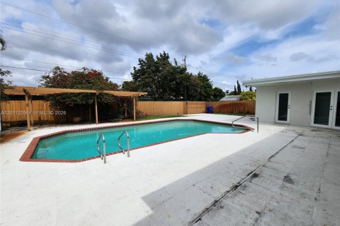 Casa en alquiler en Hollywood, Florida, 3 dormitorios, 187.48 m2 № 2074875 - foto 27