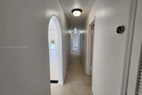Casa en alquiler en Hollywood, Florida, 3 dormitorios, 187.48 m2 № 2074875 - foto 21