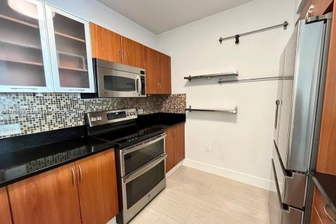 Condo in Aventura, Florida, 2 bedrooms № 1978597 - photo 11