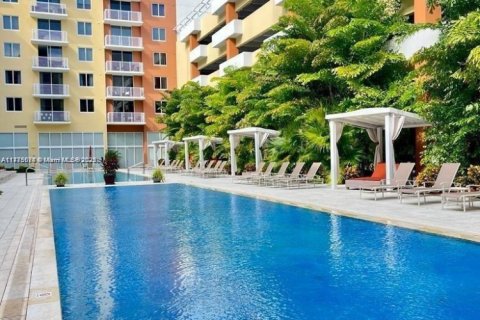 Condo in Aventura, Florida, 2 bedrooms № 1978597 - photo 5