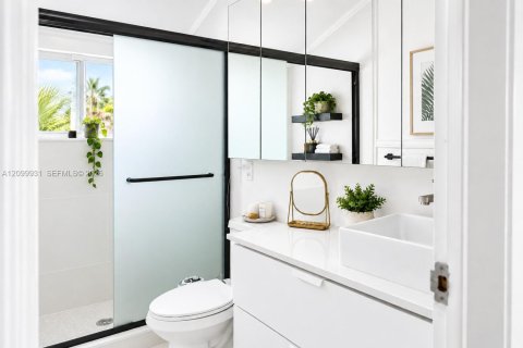 Купить виллу или дом в Майами, Флорида 4 спальни, 102.75м2, № 2397244 - фото 10