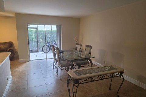 Condo in Pompano Beach, Florida, 4 bedrooms  № 2372362 - photo 28