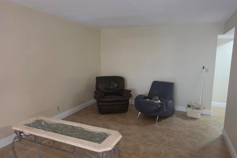 Condo in Pompano Beach, Florida, 4 bedrooms  № 2372362 - photo 26