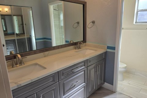 Condo in Pompano Beach, Florida, 4 bedrooms  № 2372362 - photo 3