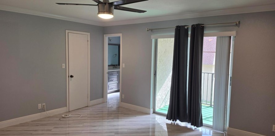 Condo in Pompano Beach, Florida, 4 bedrooms  № 2372362