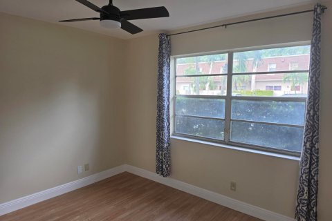 Condo in Pompano Beach, Florida, 4 bedrooms  № 2372362 - photo 24