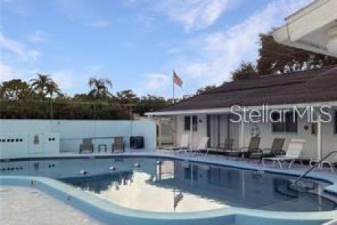 House in Dunedin, Florida 2 bedrooms, 88.26 sq.m. № 2208037 - photo 28