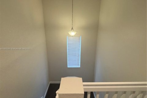 Villa ou maison à louer à Miami, Floride: 4 chambres, 286.14 m2 № 1955855 - photo 22