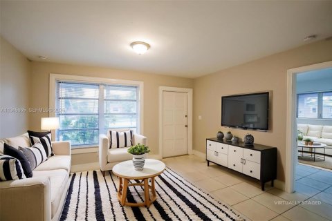 Снять в аренду виллу или дом в Маргит, Флорида 4 спальни, 136.19м2, № 2002126 - фото 3