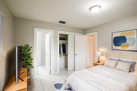 Снять в аренду виллу или дом в Маргит, Флорида 4 спальни, 136.19м2, № 2002126 - фото 11