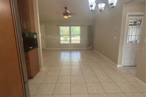 Villa ou maison à louer à Minneola, Floride: 3 chambres, 110.27 m2 № 2429498 - photo 7
